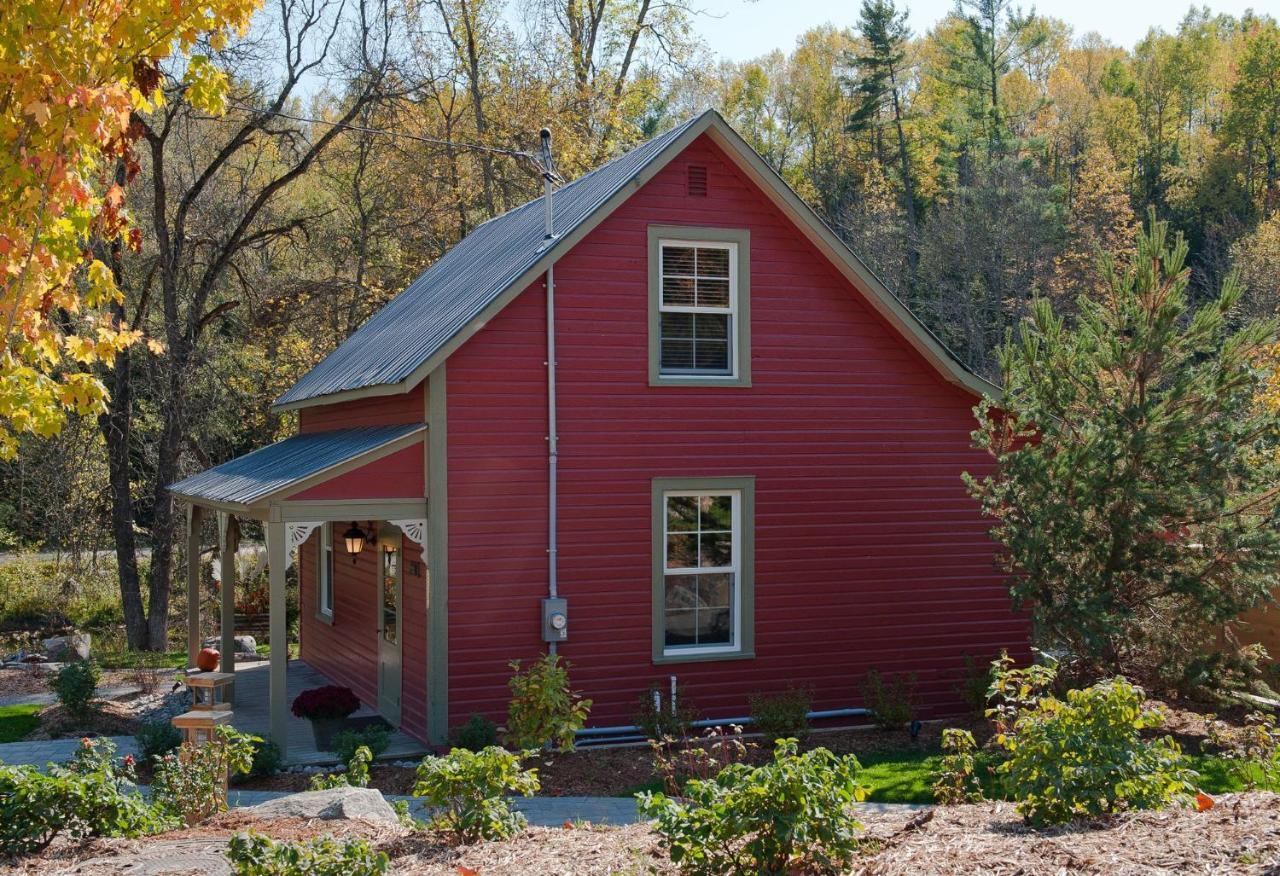 Miller's Room 1 Queen - Dog Friendly,1543401385:JPEG